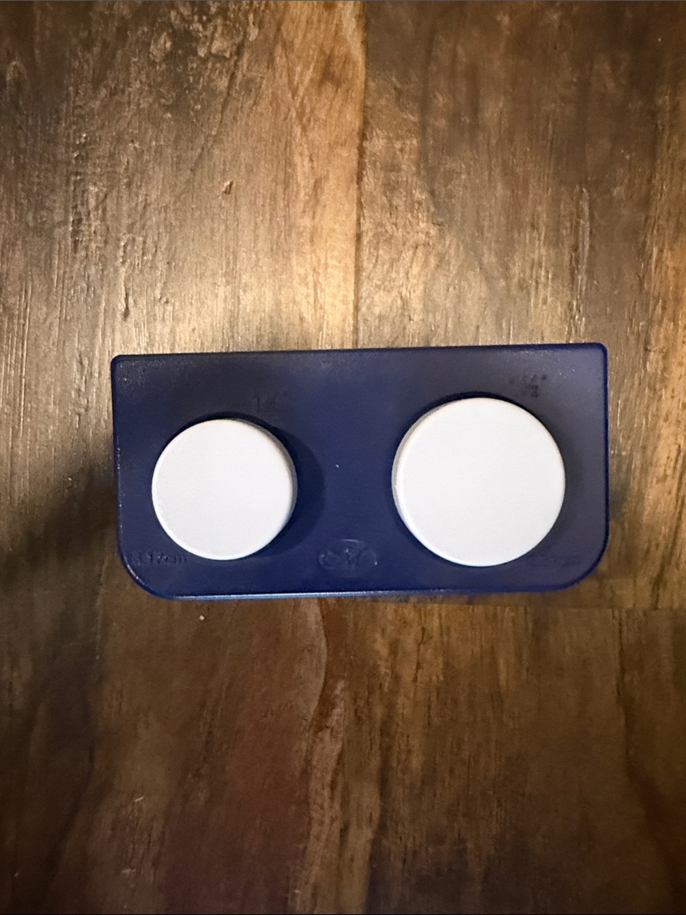 Creative Memories Blue and White Two-Size Circle Punch